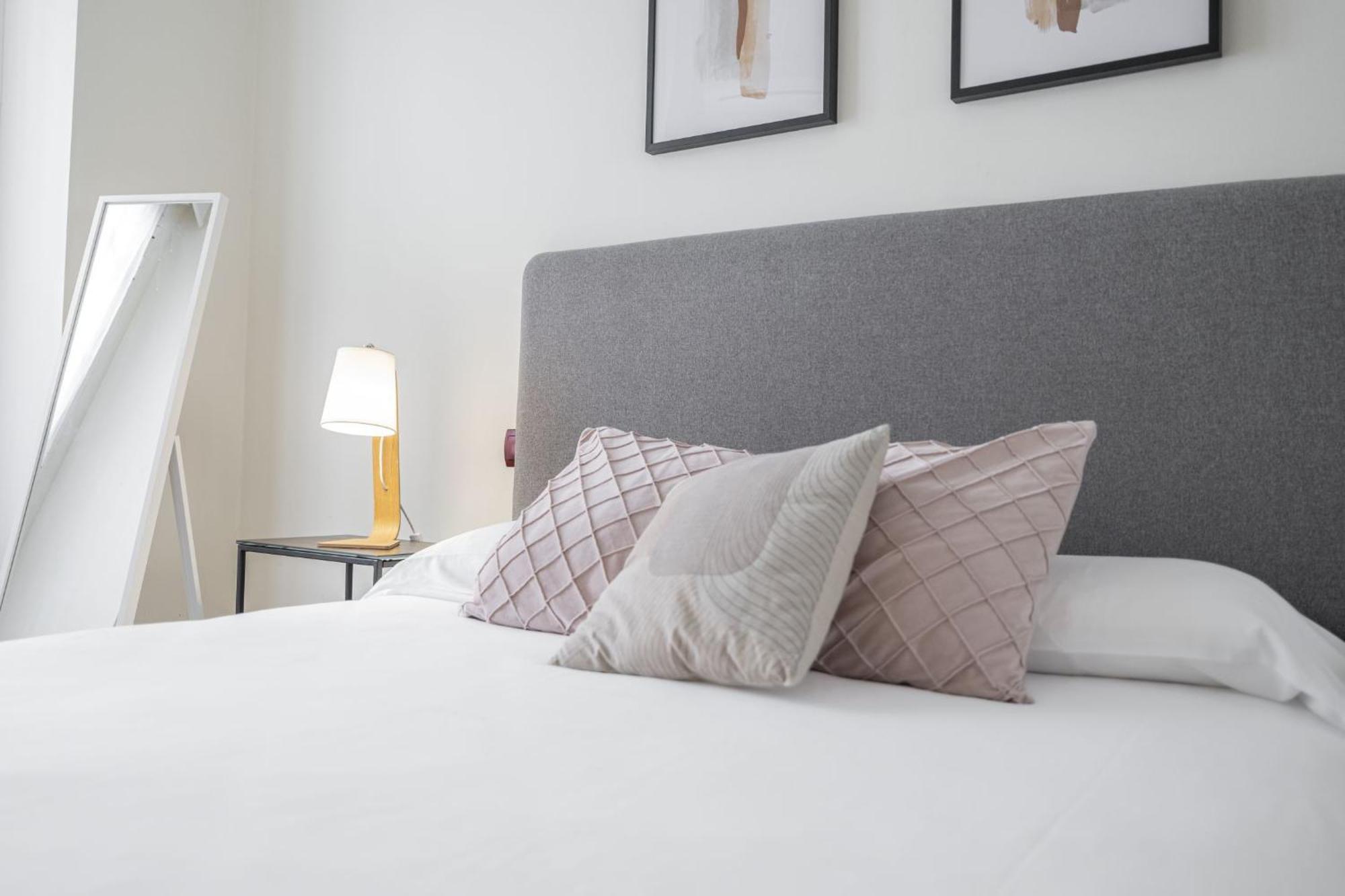 Apartamento Brand New One Bedroom Located In Chueca Madri